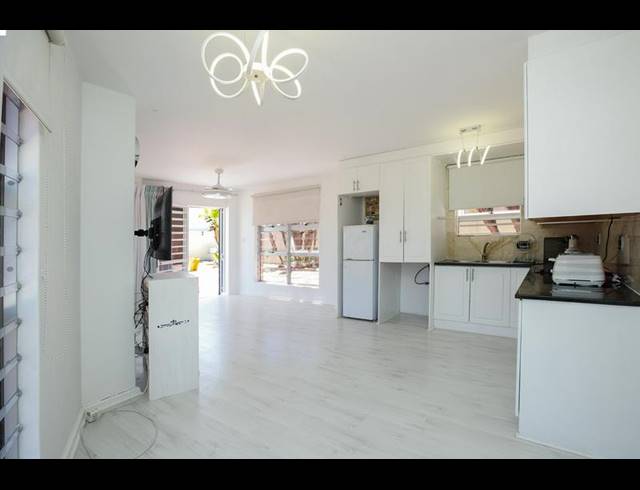 2 BEDROOM APARTMENT FOR SALE IN BLOUBERGSTRAND